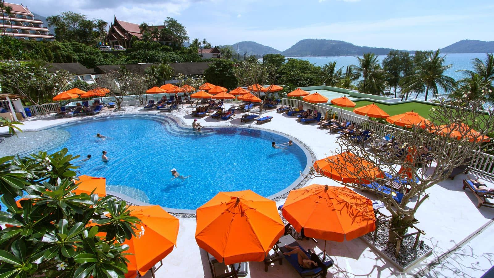 pools-outdoor-pool