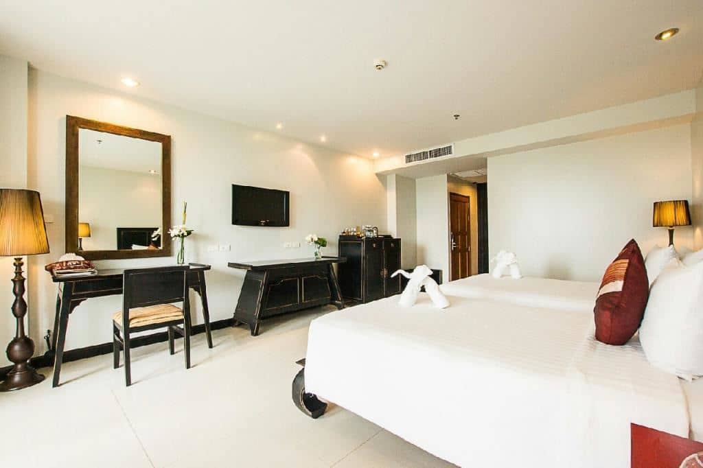 rooms-deluxe-room