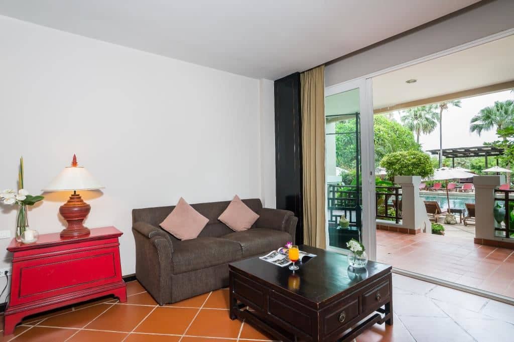 rooms-dorshada-ocean-pool