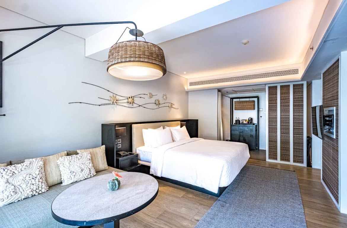 rooms-seaview-pool-access