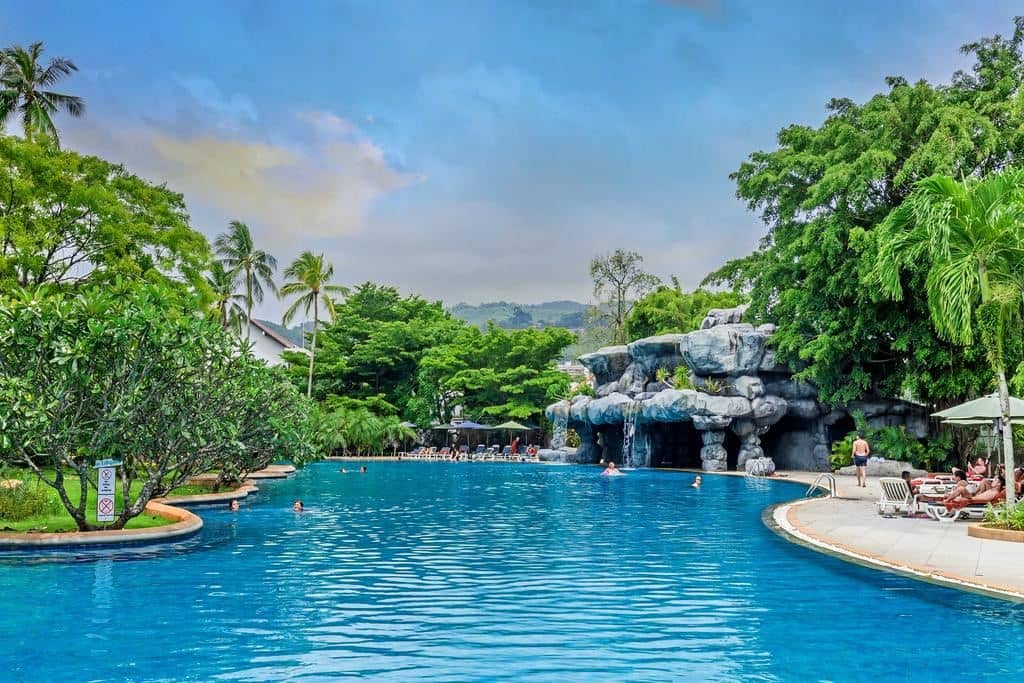 pools-outdoor-pool