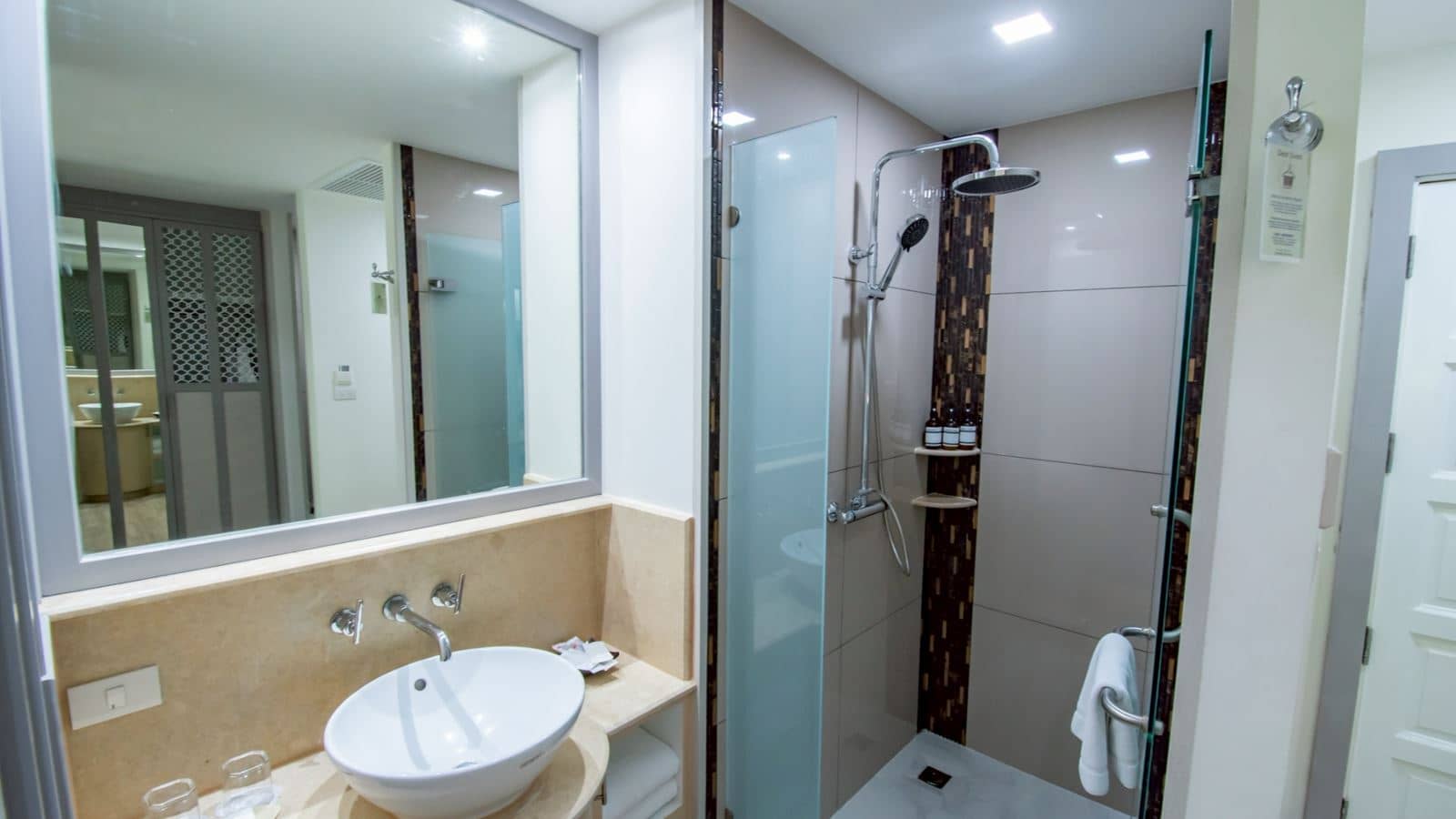 rooms-deluxe-garden-wing
