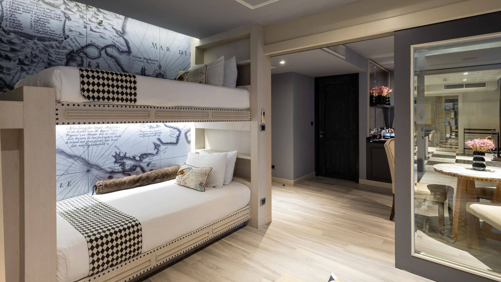 rooms-family-suite
