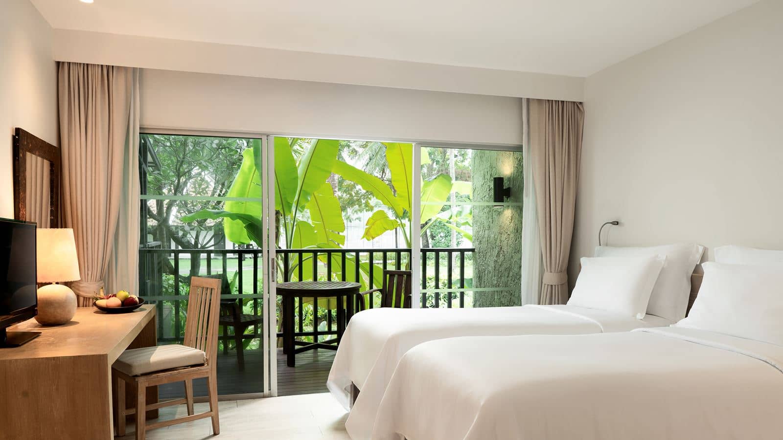 rooms-garden-room