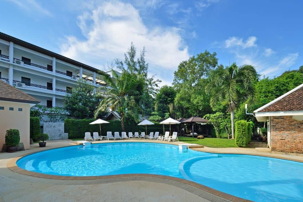 pools-outdoor-pool