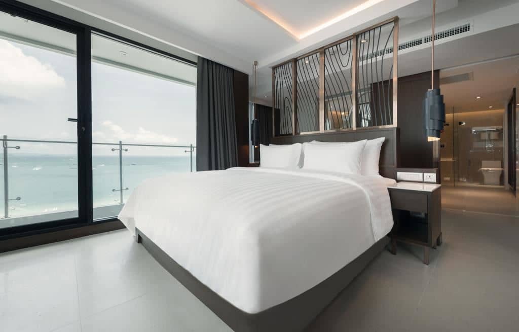rooms-marina-suite