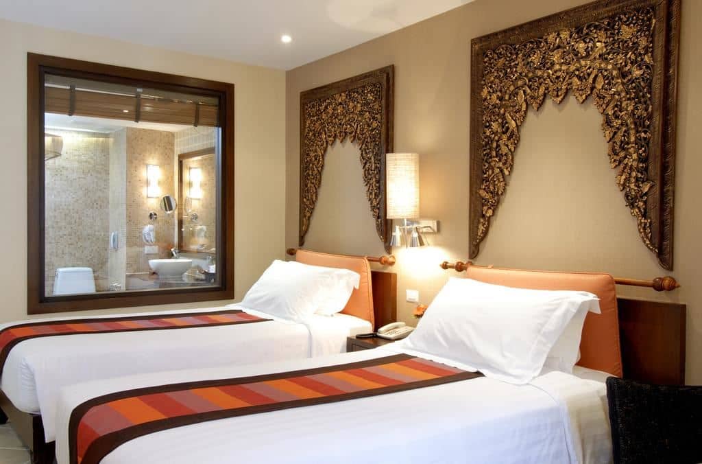 rooms-deluxe-pool-access