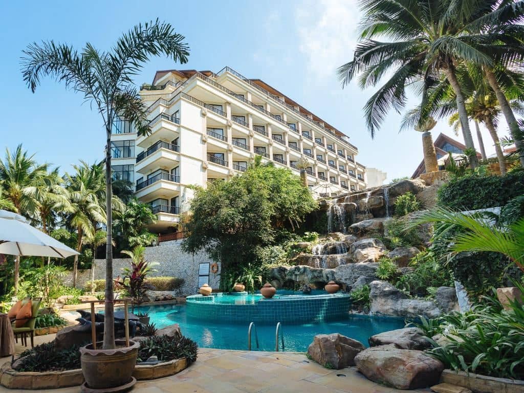pools-outdoor-pool