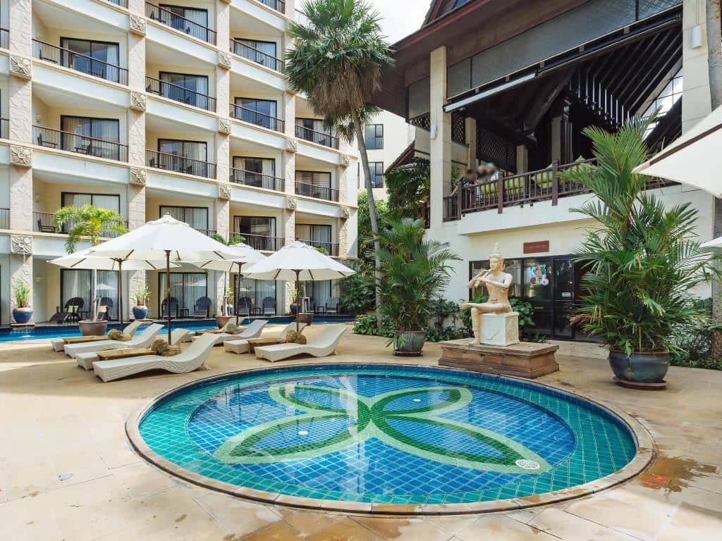 pools-outdoor-pool