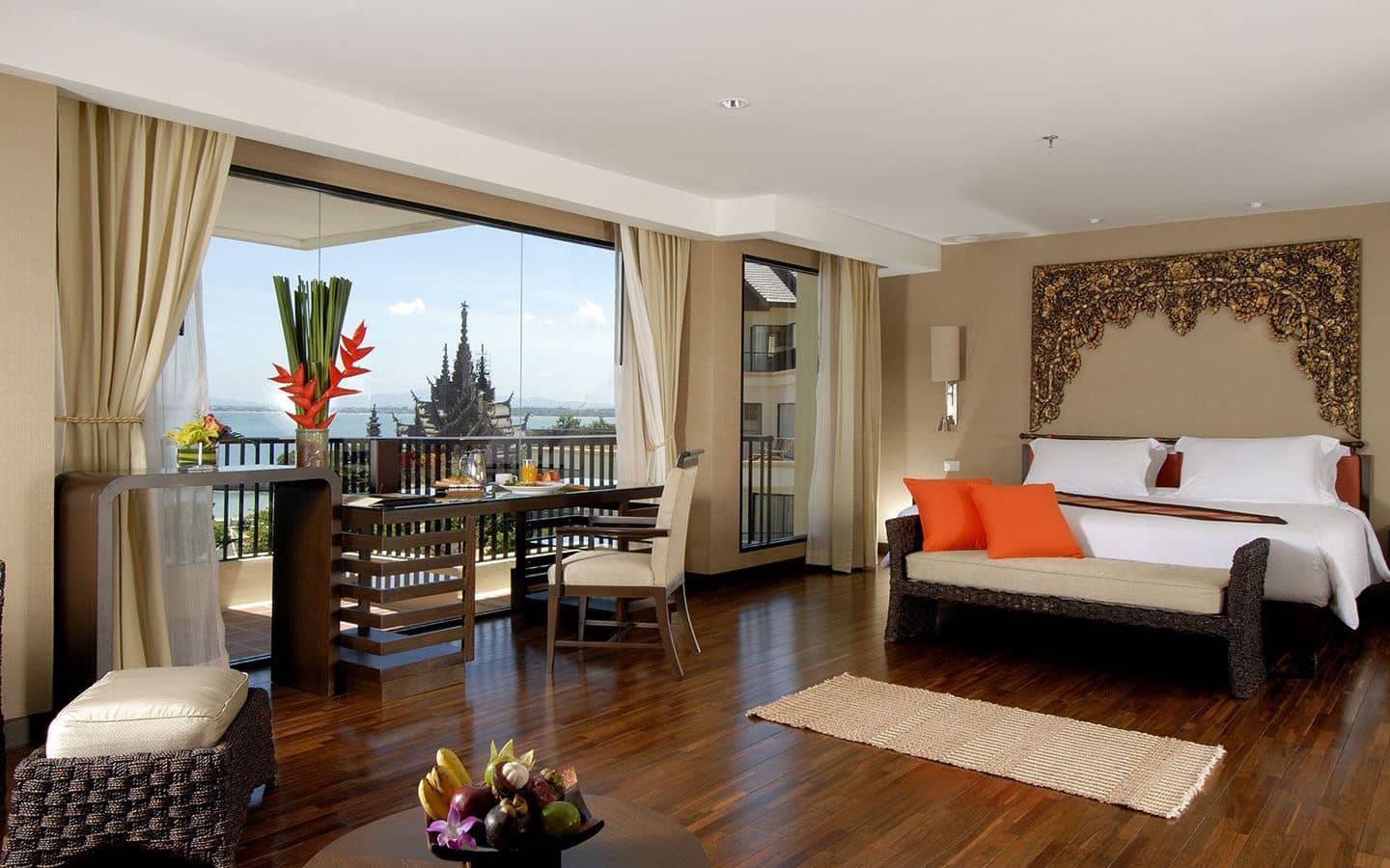 rooms-executive-suite