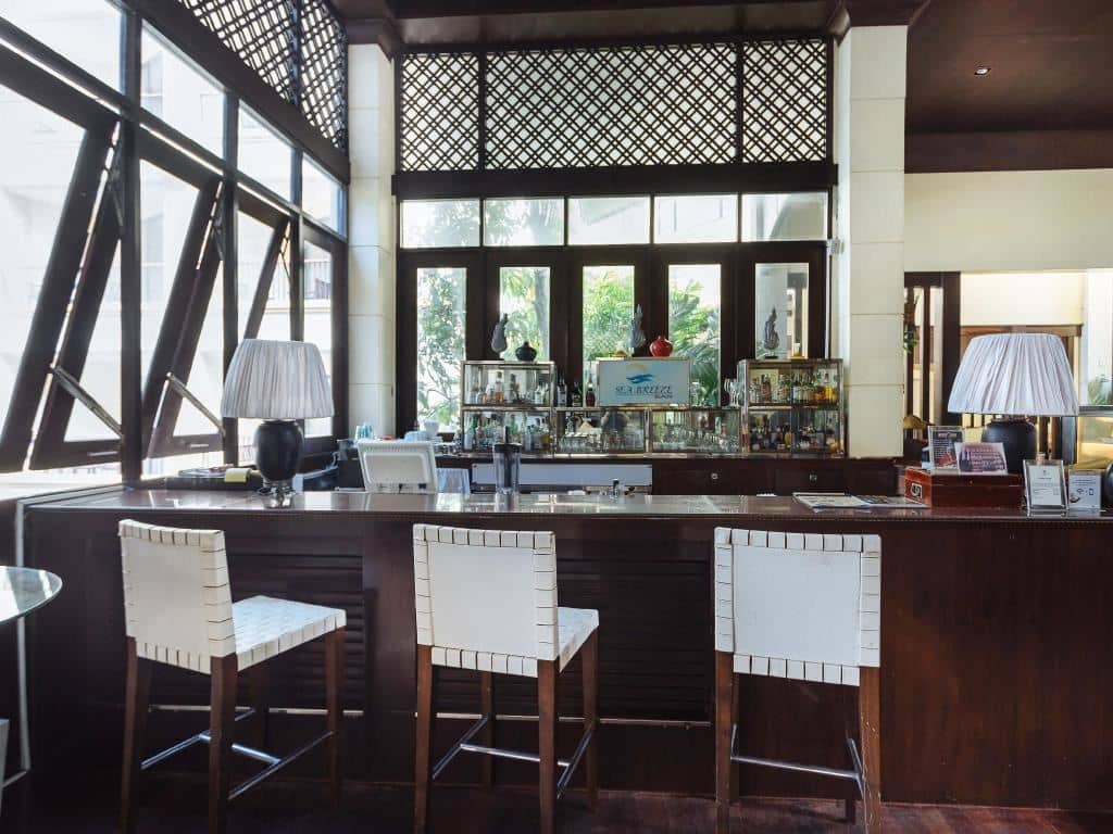 restaurants-the-sea-breeze