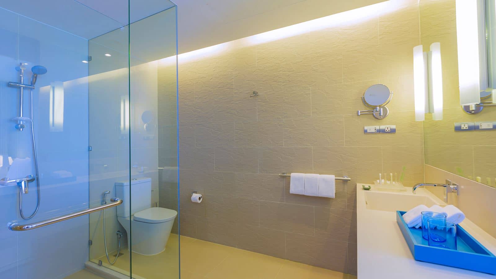 rooms-deluxe-room