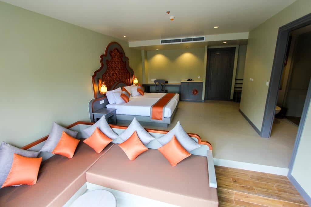 rooms-deluxe-pool-access