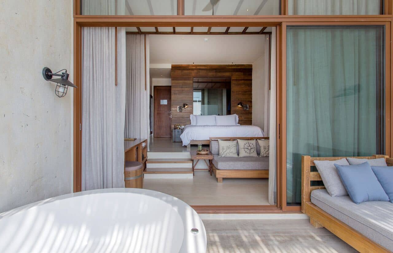 rooms-deluxe-sea-view