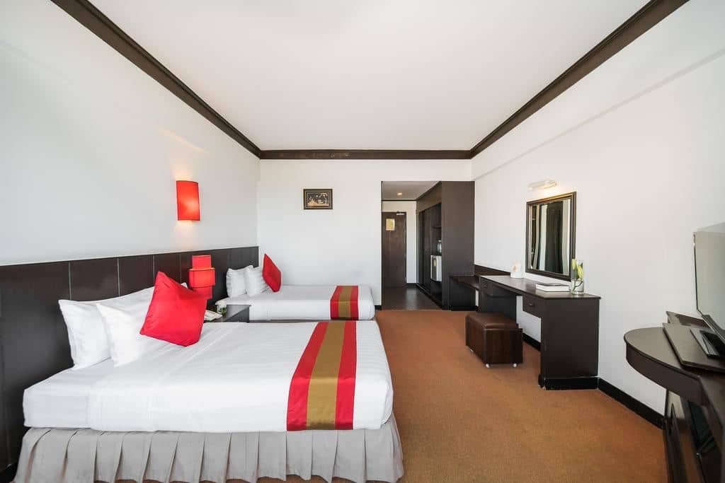 rooms-superior-room