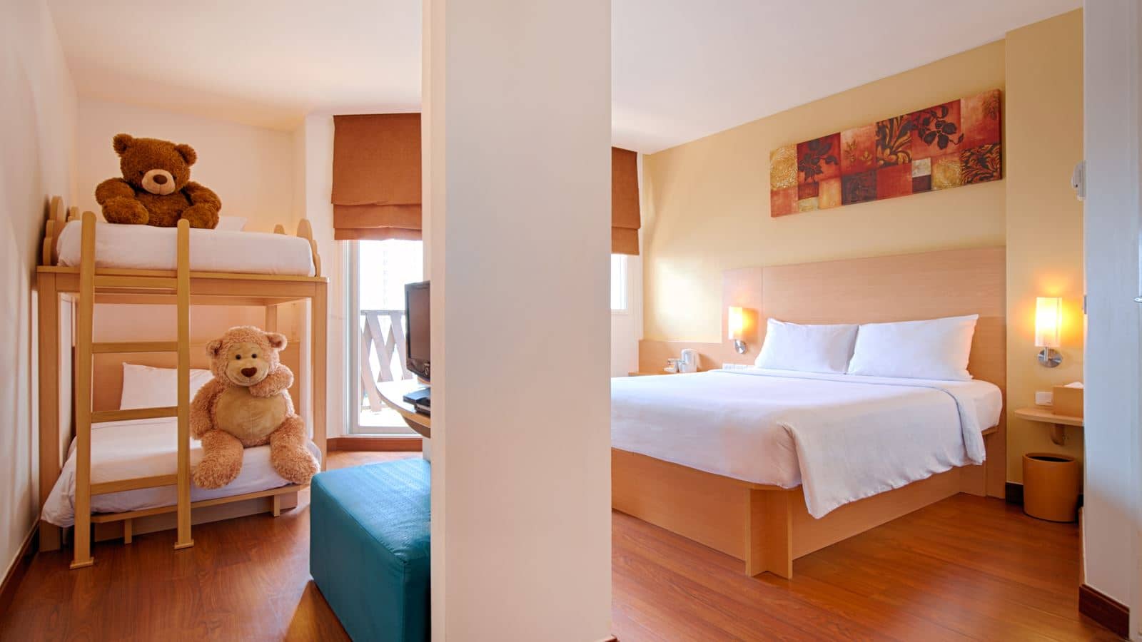 rooms-familiy-room