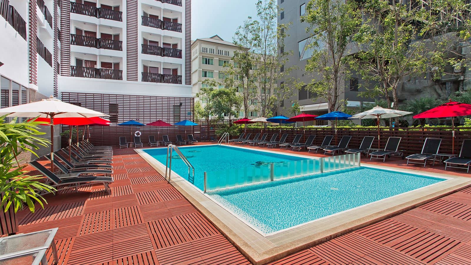pools-outdoor-pool
