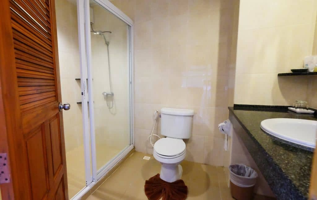 rooms-deluxe-room
