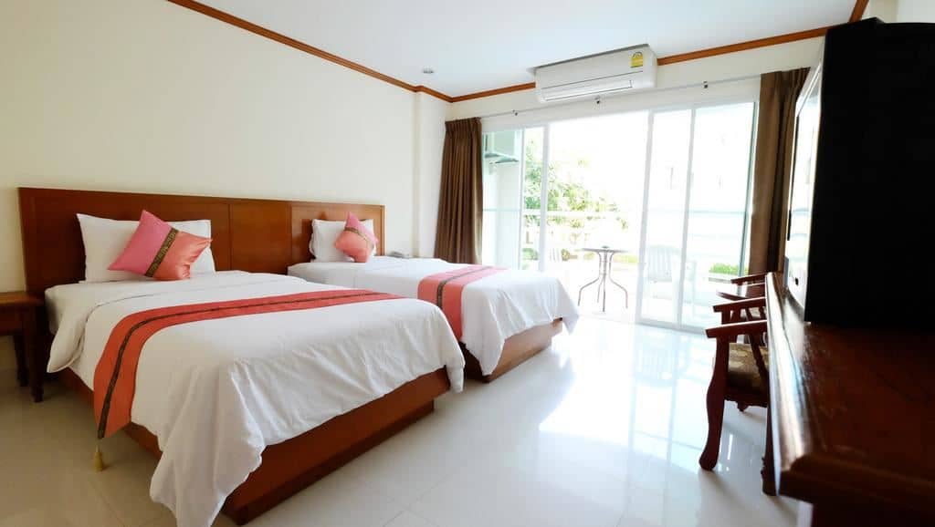 rooms-standard-room