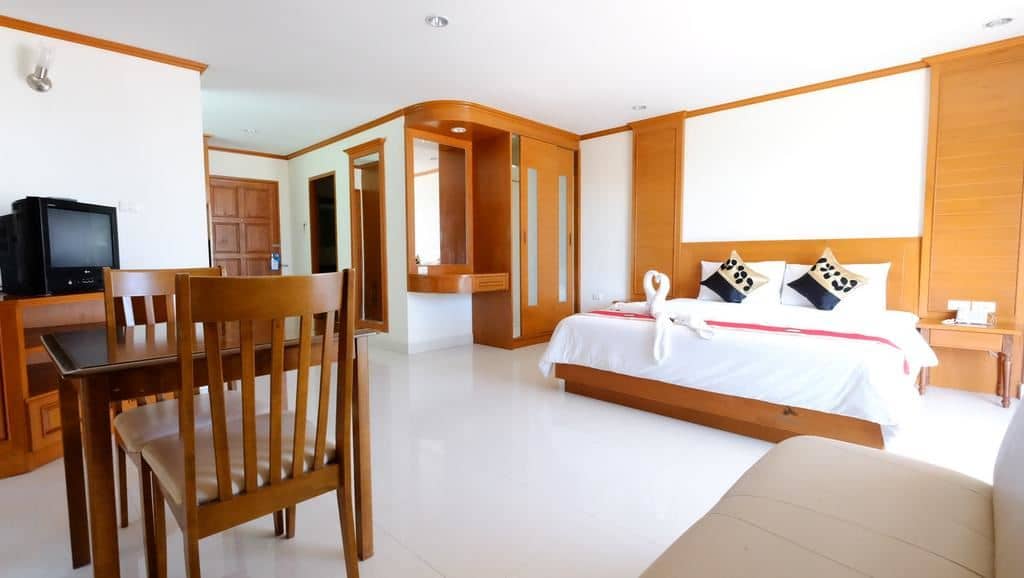rooms-superior-room