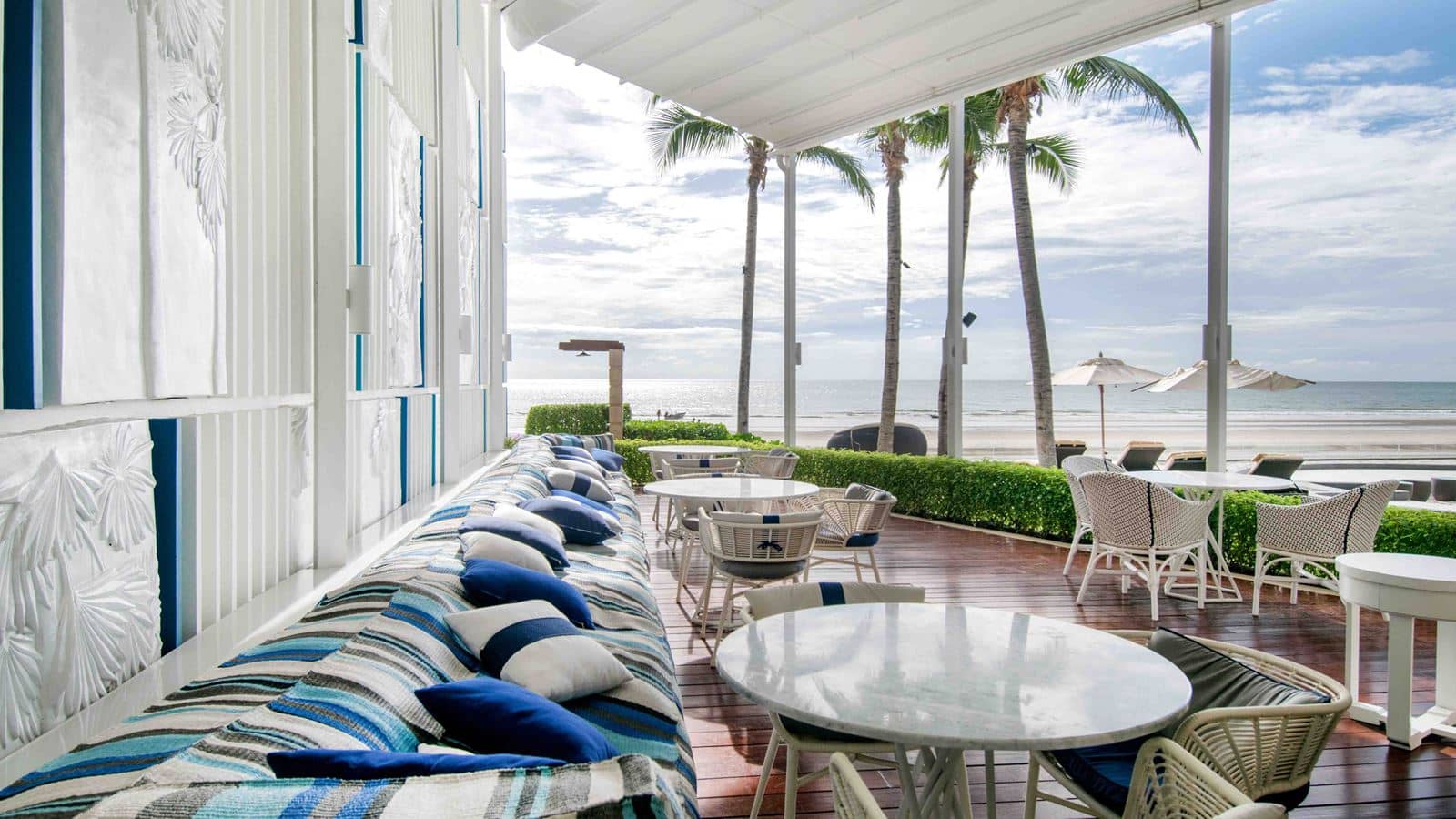 restaurants-azure-restaurant