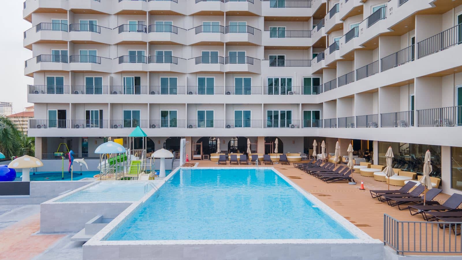 pools-outdoor-pool