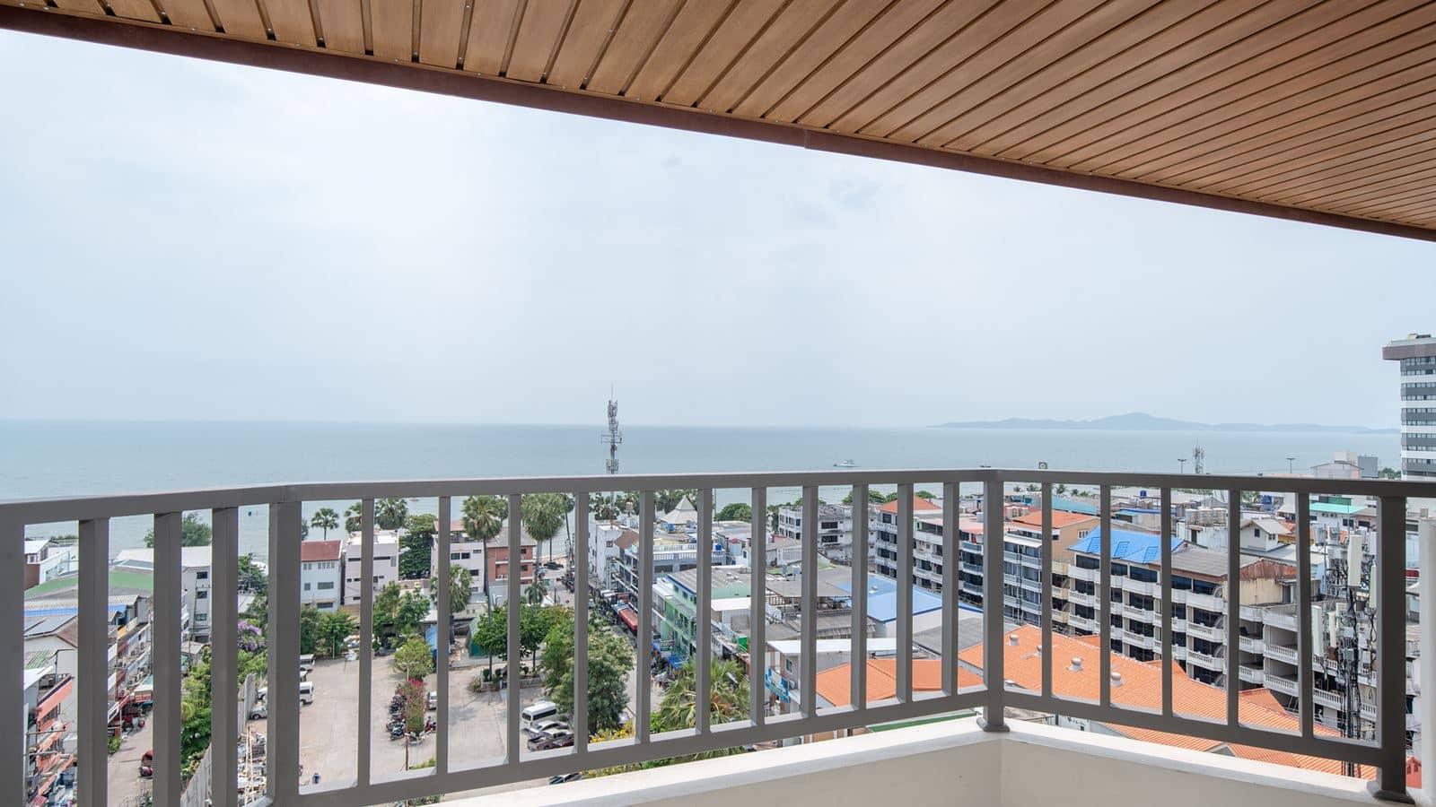 rooms-deluxe-sea-view-room