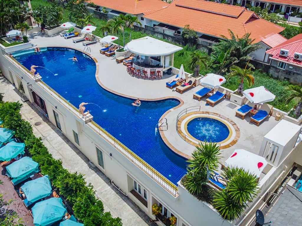 pools-outdoor-pool
