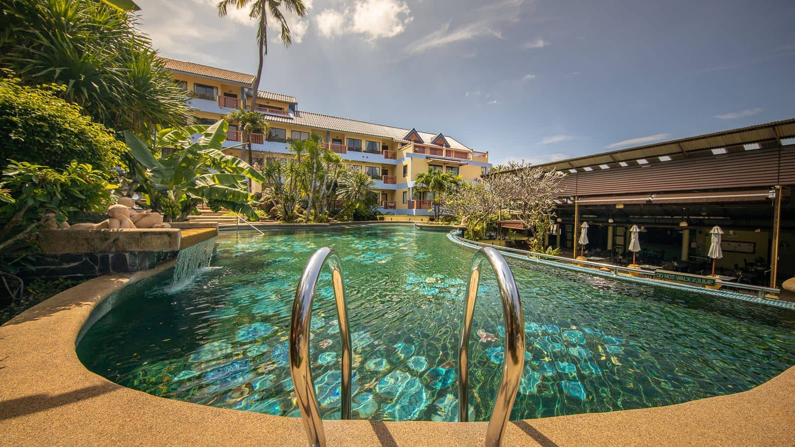 pools-outdoor-pool