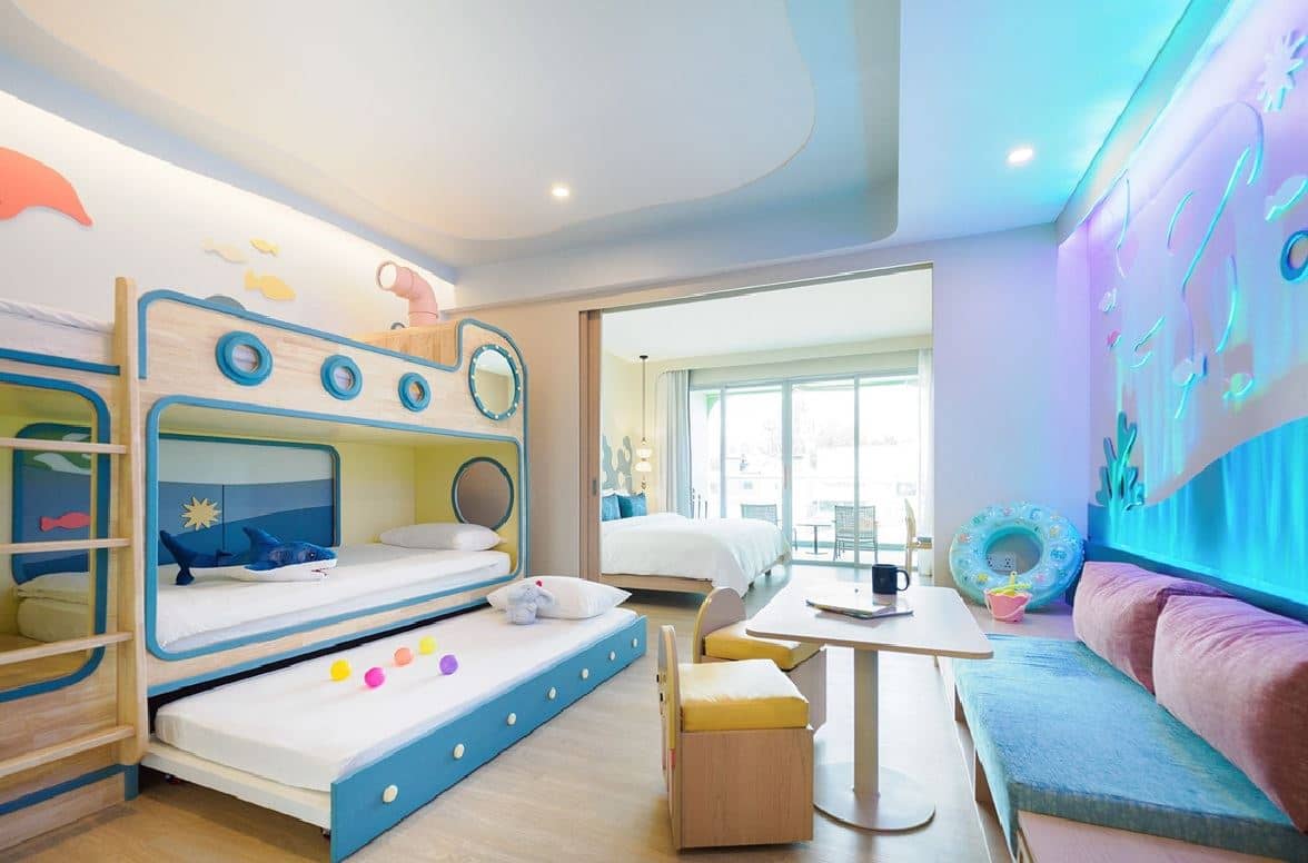 rooms-pool-access-family-vhari-wing