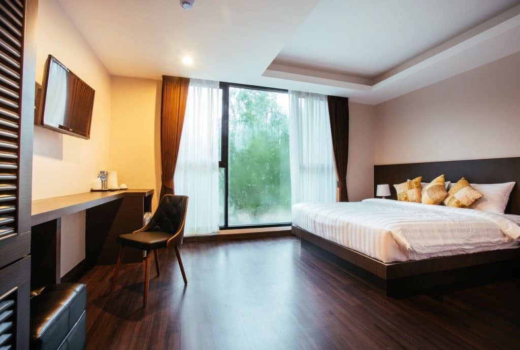 rooms-deluxe-room