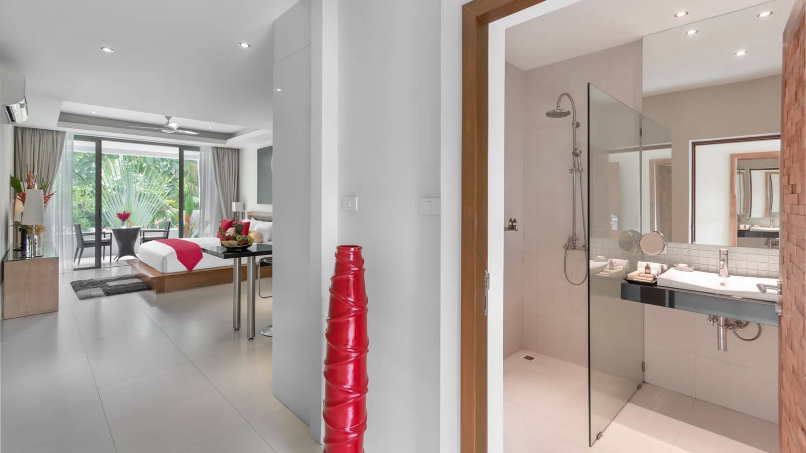 rooms-club-suite