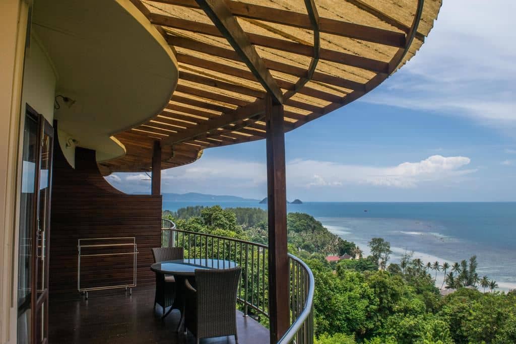 rooms-corner-suites-sea-view