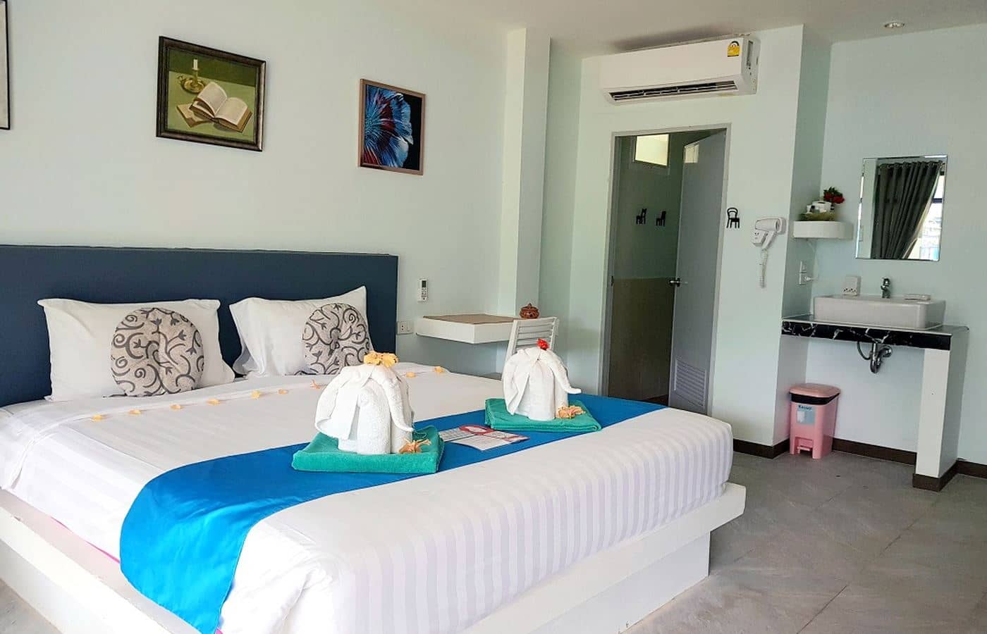 rooms-budget-garden-view