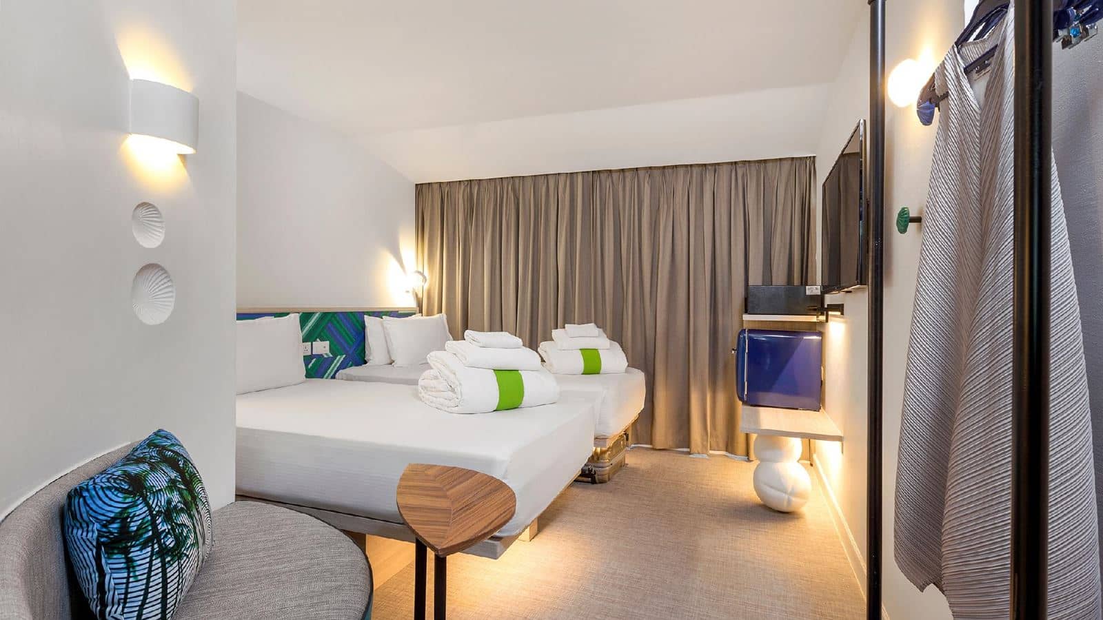 rooms-cosi-room