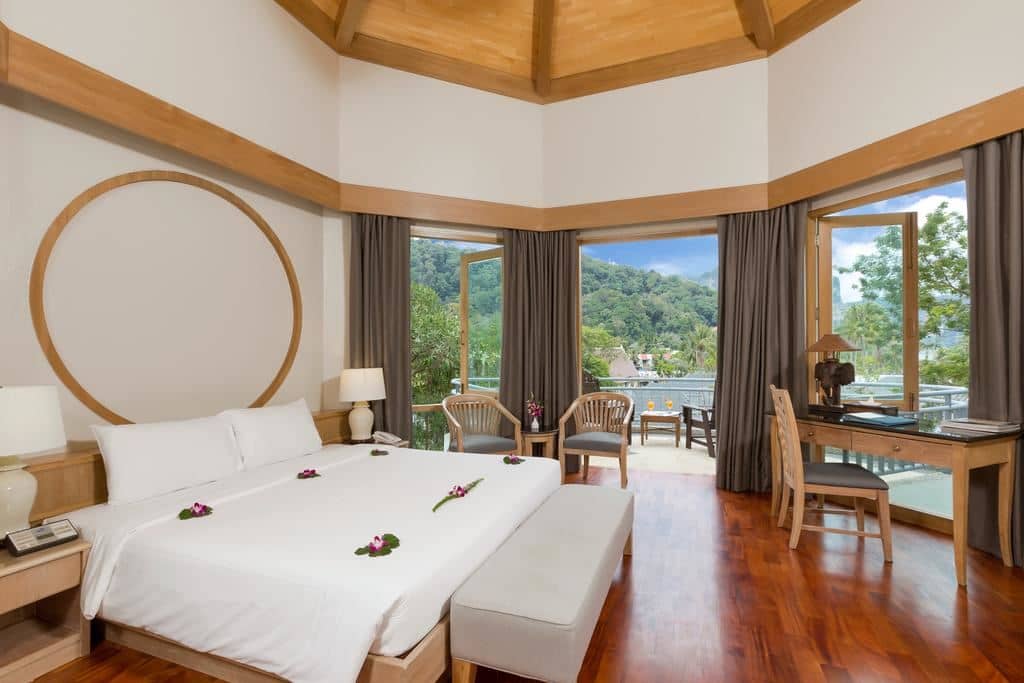 rooms-luxury-grand-room