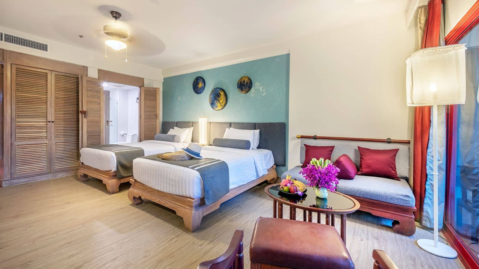 rooms-deluxe-room