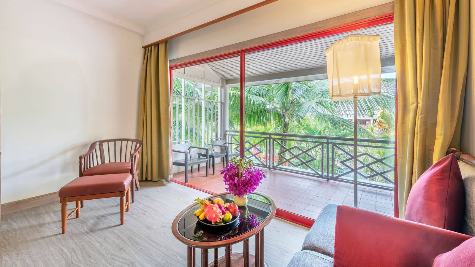 rooms-deluxe-room