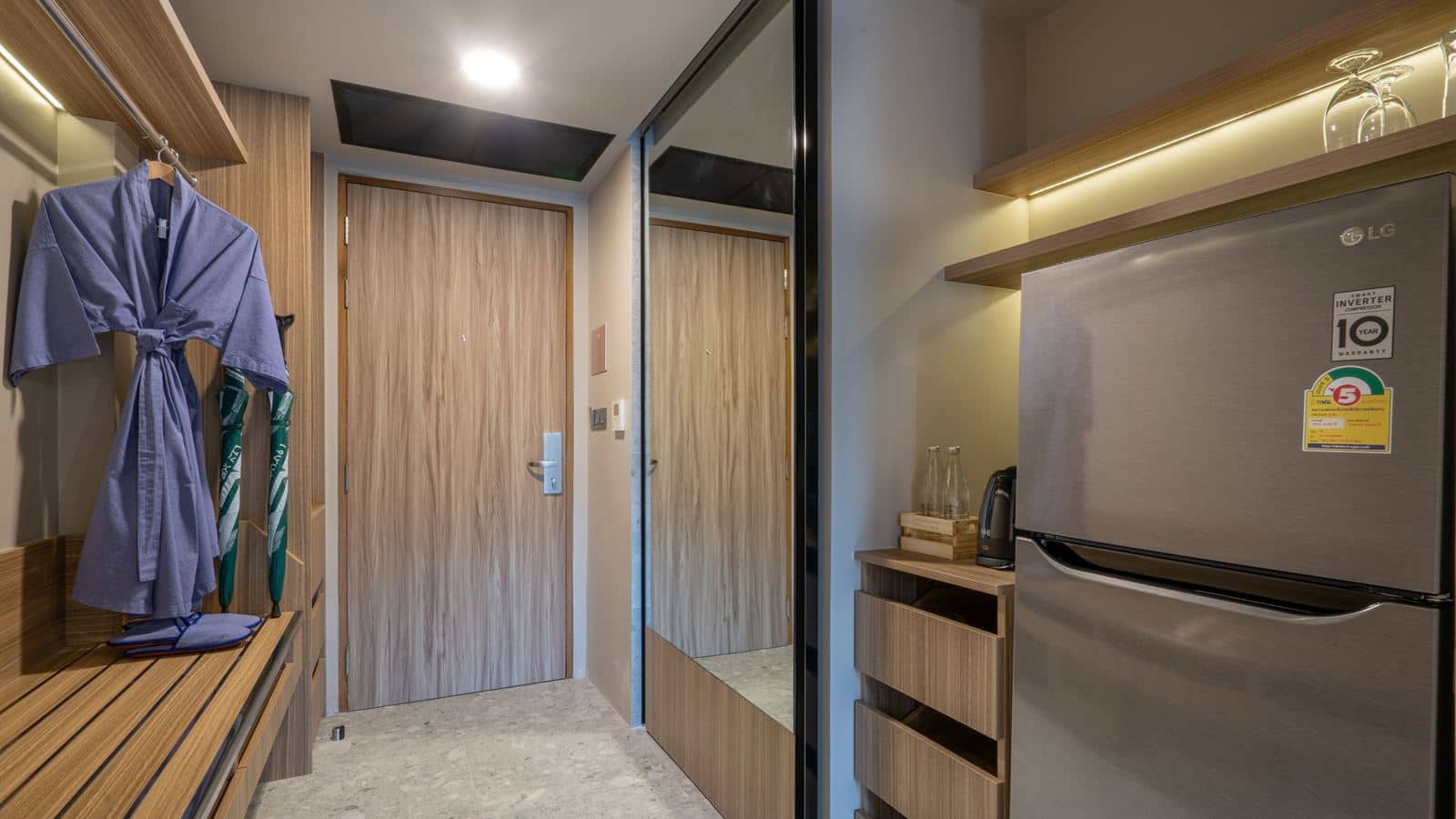 rooms-flora-room