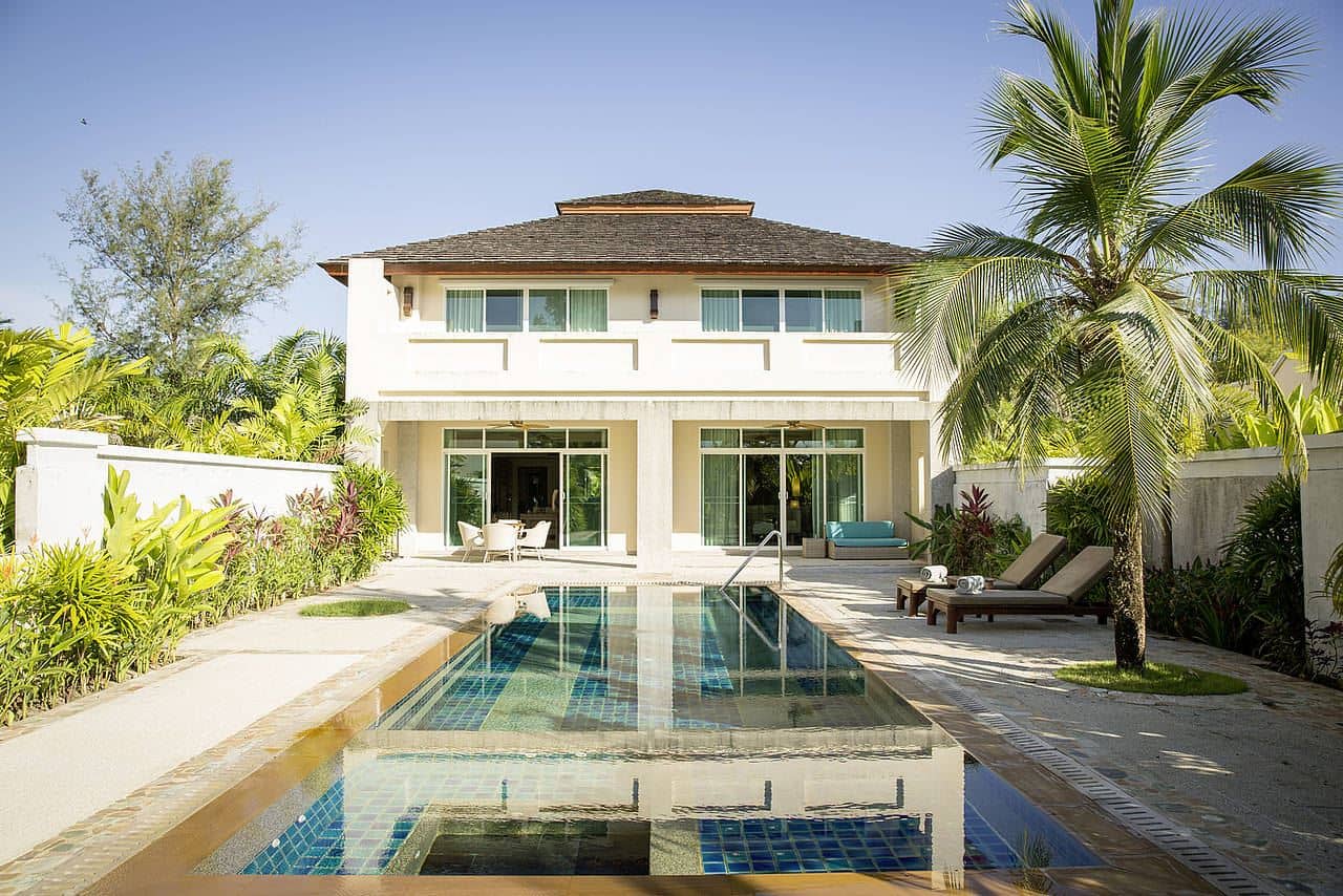 rooms-pool-suite-comfort