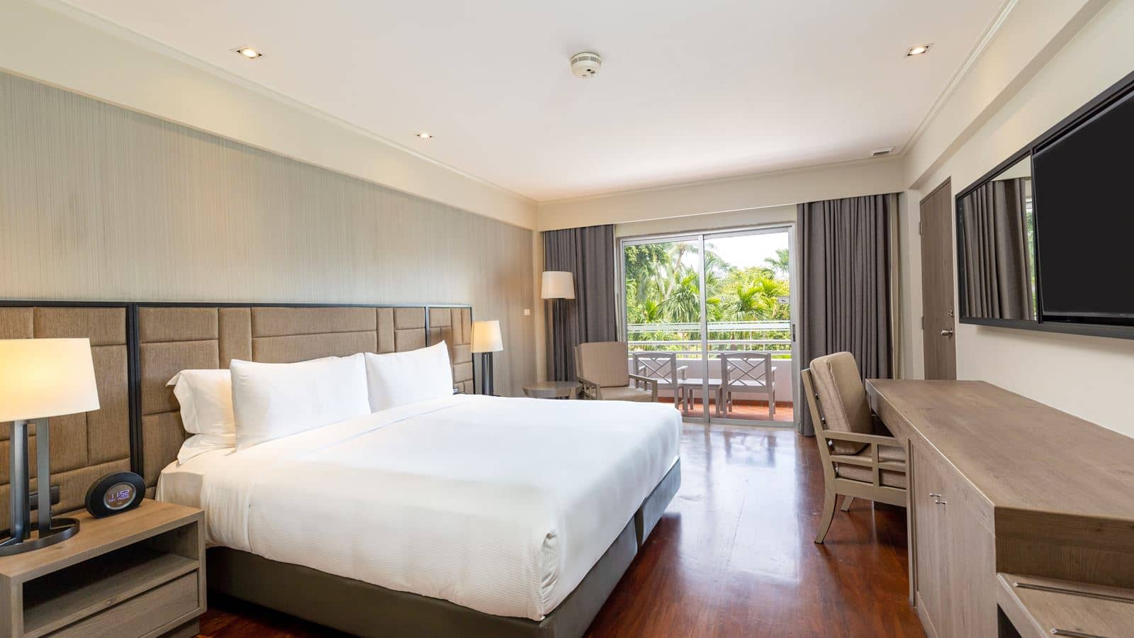 rooms-deluxe-garden-plus-room