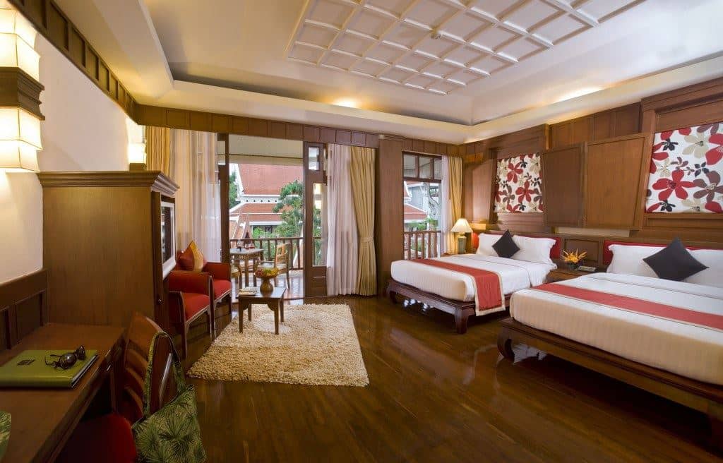 rooms-deluxe-room