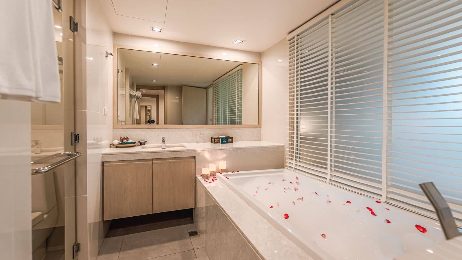 rooms-twobedroom-suite
