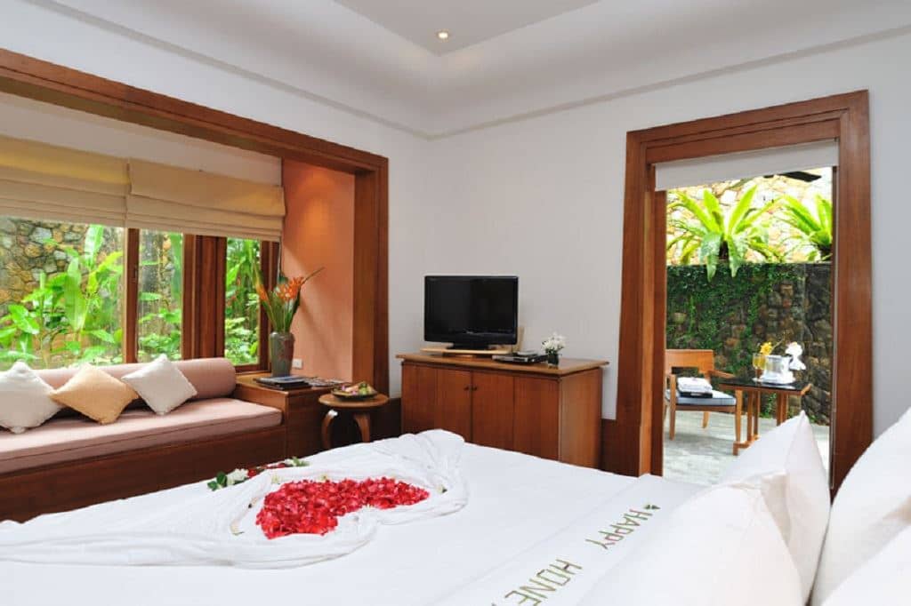 rooms-sala-villa-with-outdoor-hidro-pool