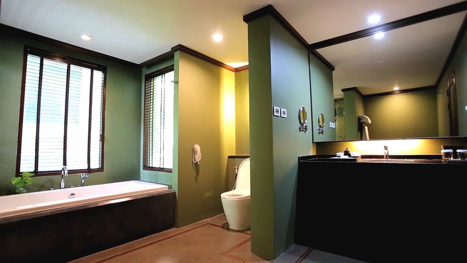 rooms-deluxe-hillside