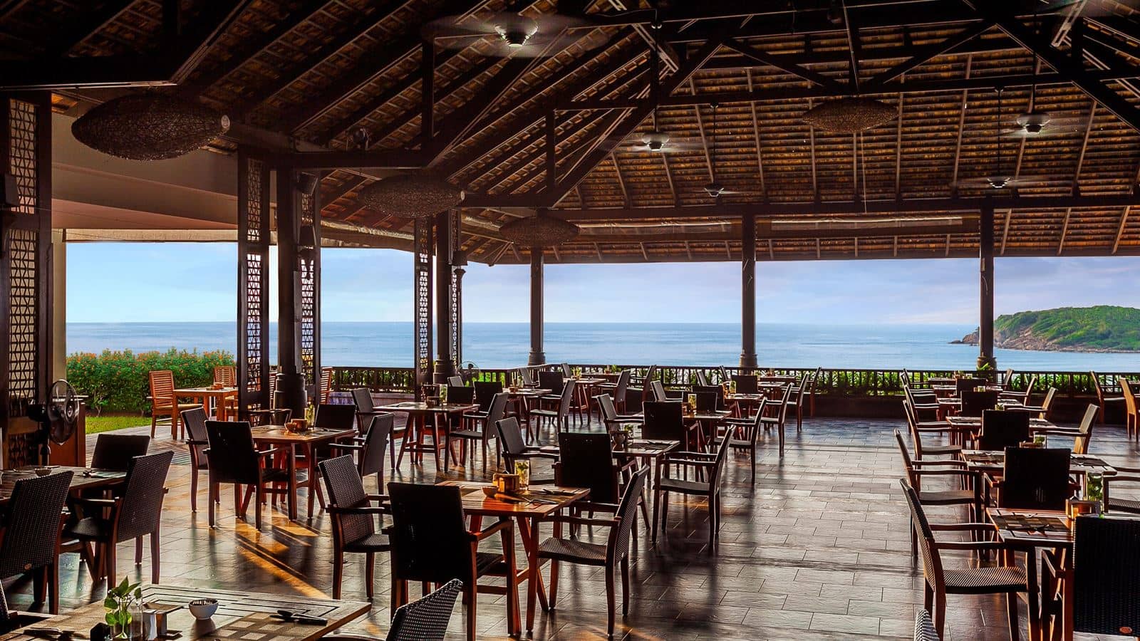 restaurants-manora-restaurant
