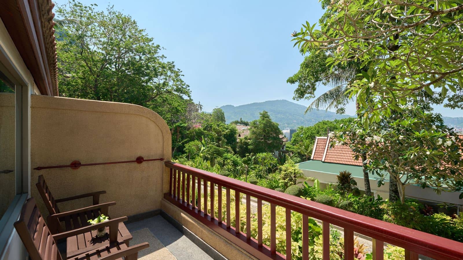 rooms-deluxe-garden-view-room