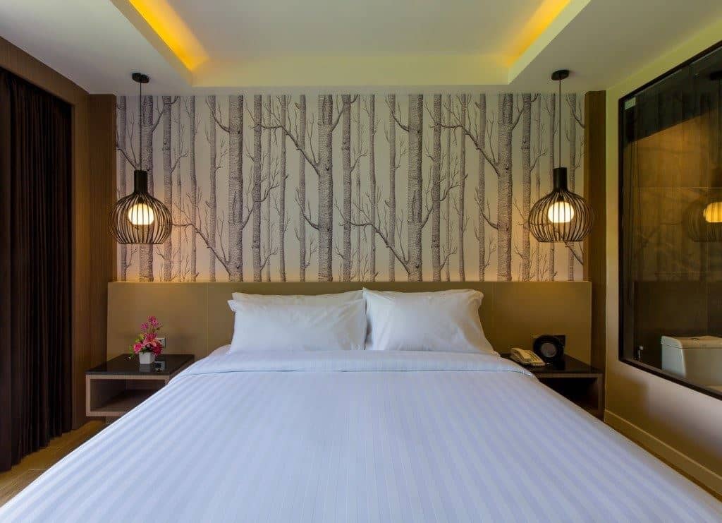 rooms-deluxe-room