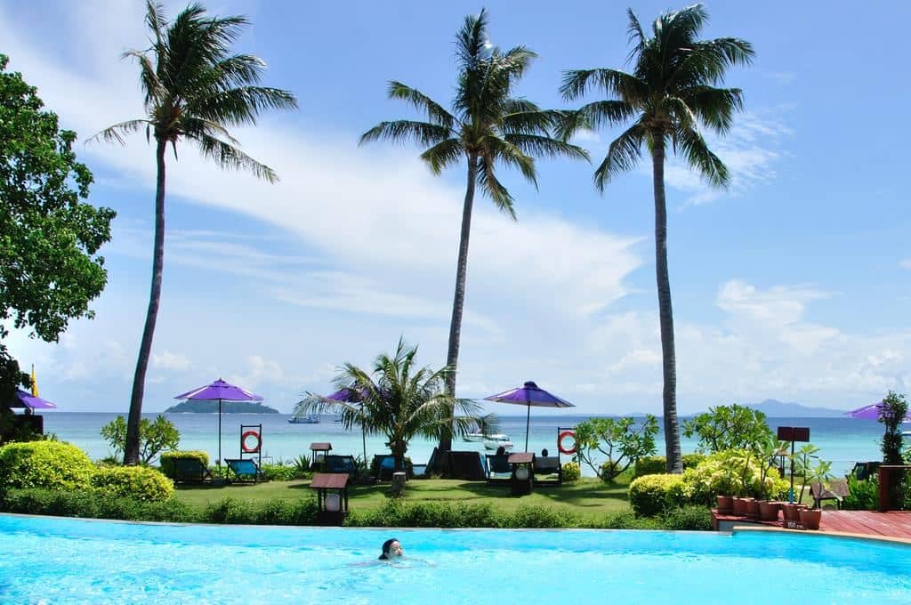 pools-outdoor-pool