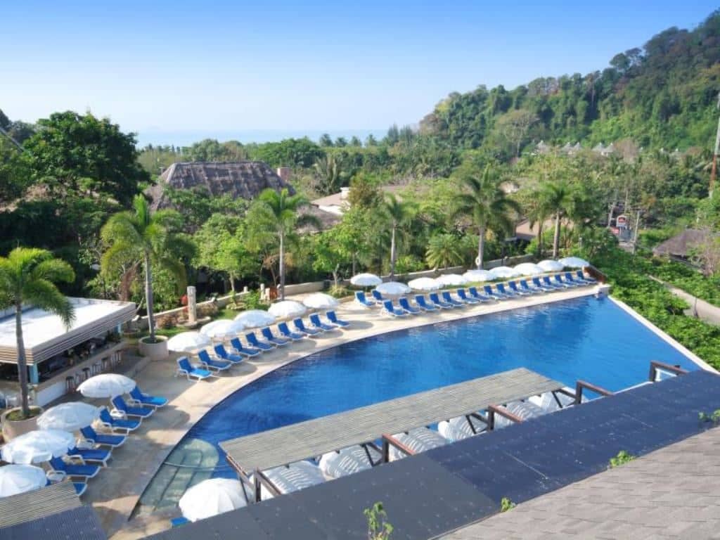 pools-outdoor-pool